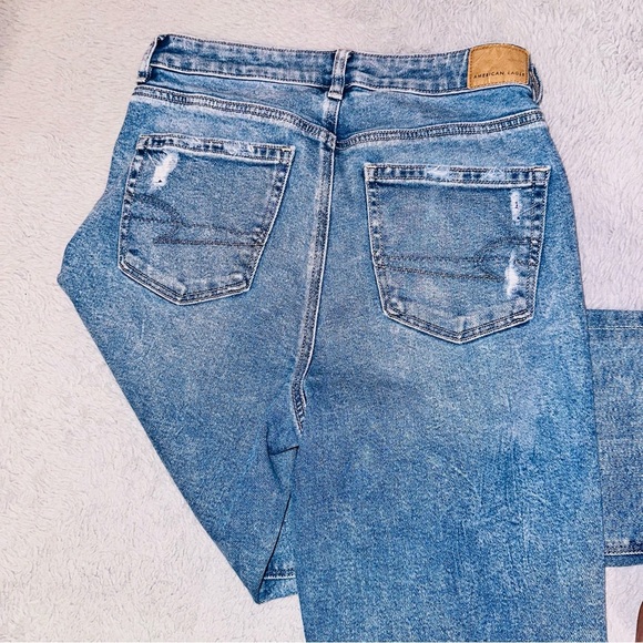American Eagle high waisted mom jeans - Picture 9 of 12